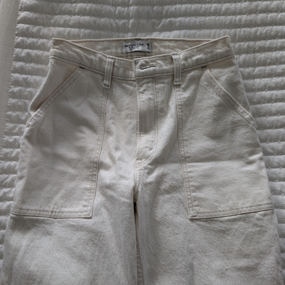 Abercrombie & Fitch Women's Cream Straight Leg Pants